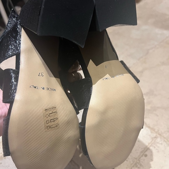 Get It Made in Italy Sandals NWT - Picture 5 of 6